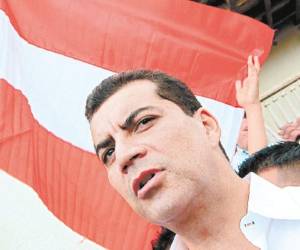 El excandidato presidencial liberal Elvin Ernesto Santos se lanzará de nuevo. Se estima que lo anuncie en abril.