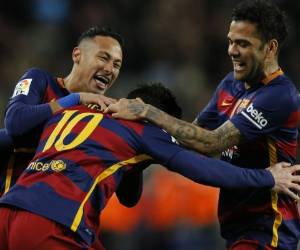 Los culés celebran el primer tanto obra de Leo Messi