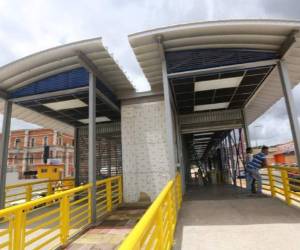 La obra avanza en un 60 por ciento ya que faltan por construir una estación en la UNAH, una terminal y el retorno operacional.