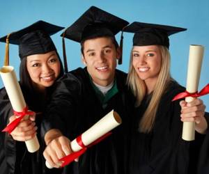 ¿En busca de una beca? Mira estas opciones que traemos para ti.