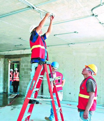 Ley de Inspección Laboral garantiza derechos a los obreros