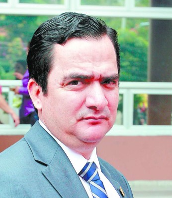 La Corte a favor de castigar con cárcel los delitos contra el honor