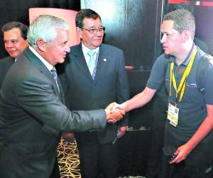 Un total de 33 de los 35 jefes de Estado del continente americano instalaron ayer la VII Cumbre de las Américas en Ciudad de Panamá.