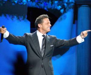 Problemas económicos debido a los escasos contratos para realizar conciertos, podrían dejarlo sin su yate, el cual perdería debido a que no ha pagado el mantenimiento, servicios e impuestos, afirmó el programa El Gordo y La Flaca.