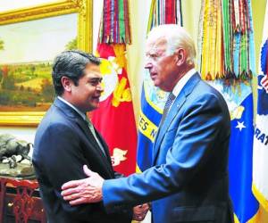El presidente Juan Hernández se reuniá con el vicepresidente de Estados Unidos, Joe Biden, para hablar sobre los fondos para combatir la pobreza, migración y violencia en Honduras.