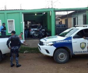 Elementos de la Policía Nacional y del Escuadrón Cobras capturaron a una persona en esta vivienda.