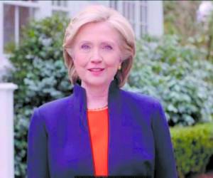 El video del lanzamiento de campaña fue difundido a través del sitio hillaryclinton.com y de las redes sociales.