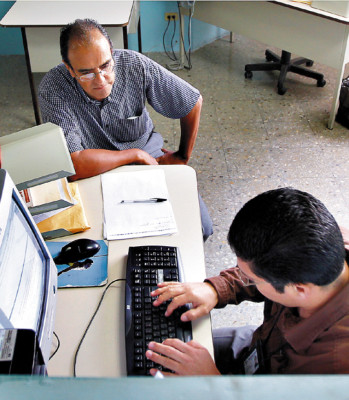 Exigen fin a la dictadura en Talanga