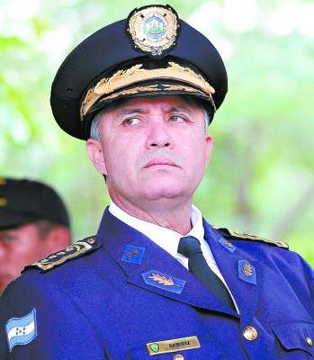 Acusarán por lavado a veinte exoficiales de la Policía Nacional