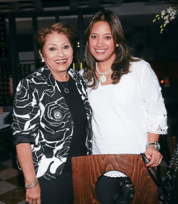 Cálido ambiente para degustación de vino