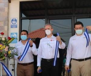 En la ceremonia estuvieron presentes el embajador de España en Honduras, Guillermo Kirkpatrick y el fiscal adjunto, Sibrian Bueso. FOTO CORTESÍA: Twitter