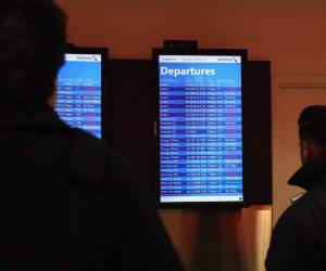 Las aerolíneas han tenido que reprogramar decenas de vuelos desde y hacia Nueva York. (Foto: AFP)