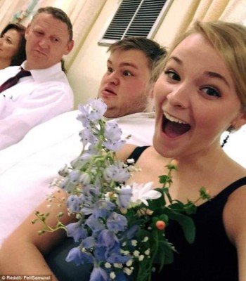 Esta bella chica defendió a su novio cuando Internet se burló de él