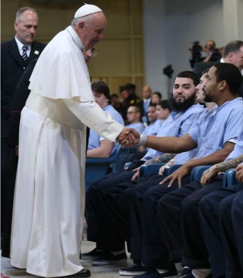 'Todos los responsables rendirán cuenta', dijo el Papa a víctimas de pedofilia&nbsp;
