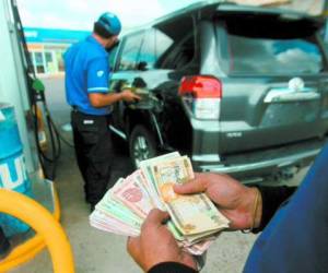 Los combustibles tendrán una rebaja pírrica a partir de este lunes (Foto: El Heraldo Honduras/ Noticias de Honduras)