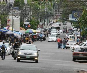La calle del Comercio, uno de los sitios más emblemáticos y populares de esta tercera ciudad de la capital.