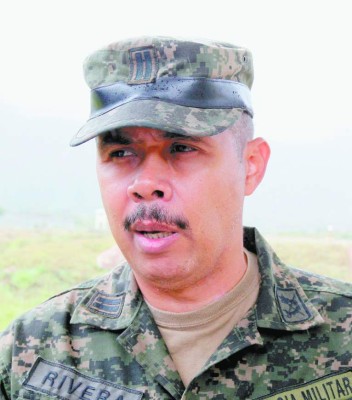 Más centros educativos son militarizados en Tegucigalpa