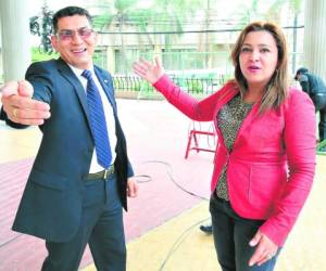 Los diputados Marlene Alvarenga y Walter Banegas fueron vistos ayer durante la última sesión de la semana del Congreso Nacional.