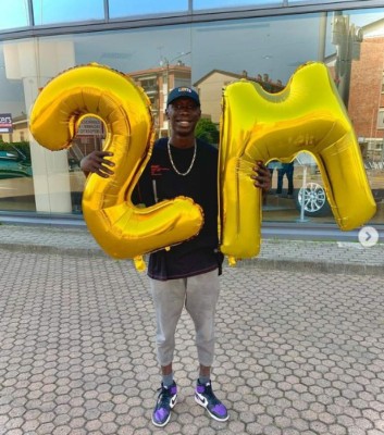 La historia de superación de Khaby Lame, tiktoker que soluciona problemas obvios