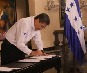 El recurso humano del transporte es parte del nuevo sistema en el que se dejará de trabajar 12 horas cada piloto de unidad. Pasarán a trabajar 8 horas al día, con derecho a cotizar al Seguro Social y la oportunidad de poder optar una vivienda, entre otros beneficios. (Foto: El Heraldo Honduras/ Noticias Honduras hoy)