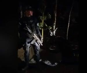 El elemento de la Policía Nacional murió en la zona tras recibir los disparos.