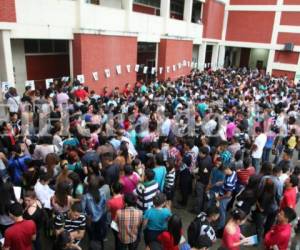 Solo el 70 por ciento de los estudiantes que se presentaron al examen, es decir unos 22,000 aproximadamente, lograron aprobar (Foto: El Heraldo Honduras/ Noticias de Honduras)