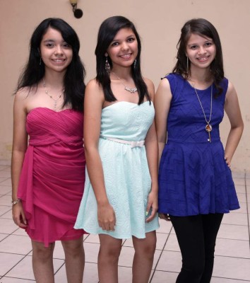 Celebración juvenil en honor a la quinceañera Andrea López