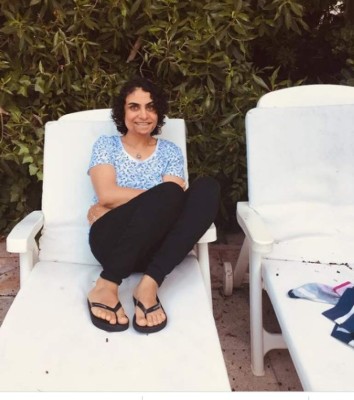 Afgana fingió ser un hombre durante 10 años para huir de los talibanes