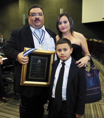 Premian labor de comunicadores hondureños