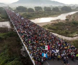 Una imagen aérea de una caravana de migrantes rumbo a Estados Unidos desde Arriaga, en México, el 27 de octubre de 2018 AFP/Archivos