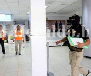 Agencia Técnica de Investigaciones (Atic) realiza inspección en aeropuerto Toncontín tras ingreso de Jorge Barralaga Rivera a Honduras. Foto: Jimmy Argueta/ EL HERALDO
