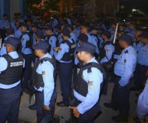 En 80 días, la comisión depuradora de la Policía hondureña ha cancelado a 158 altos oficiales entre ellos seis generales, 27 comisionados, 36 subcomisionados, foto: El Heraldo.