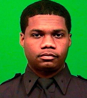 Muere un policía de Nueva York tras ser baleado en la cabeza