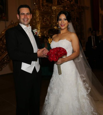 Una historia de amor quedó sellada con la bendición de Dios