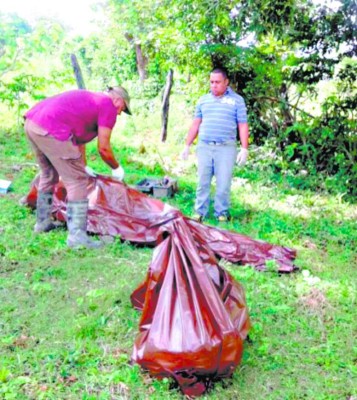 Testigos señalan al alcalde de asesinar a dos personas