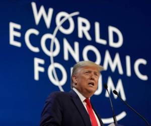 El presidente de Estados Unidos, Donald Trump, ofrece un discurso en el Foto Económico Mundial, el 21 de enero de 2020, en Davos, Suiza.