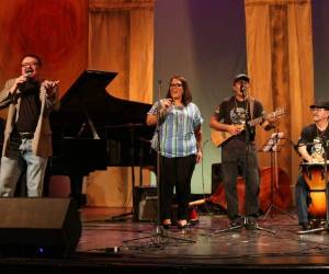 Bambú se unió con otros artistas para rendirle homenaje al cantautor.