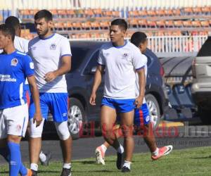 Bryan Moya en el entrenamiento con Olimpia.