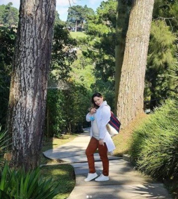 Hermosa y radiante, así luce la guapa chef Keyla Martínez embarazada