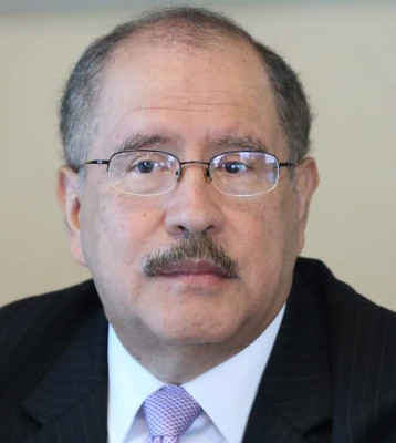 Unos 200 empleados atienden centros de atención de la DEI