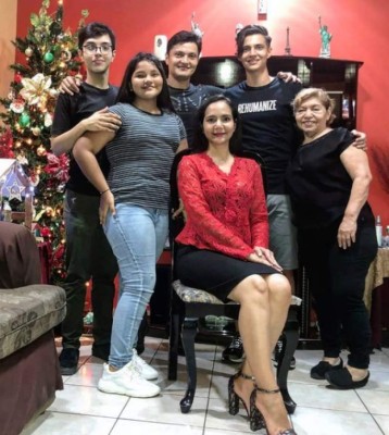 Así es Dennis Manzanares, el hondureño que brilló en 'Got Talent España' (FOTOS)