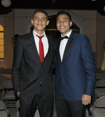 Aquí los mejores vestidos en la Prom 2017 de la International School