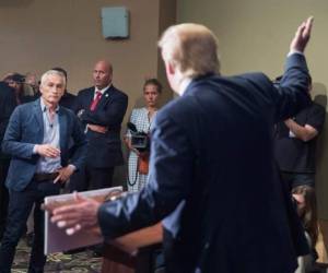 El periodista mexicano fue sacado de una conferencia de prensa por Donald Trump