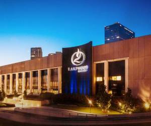 Famosa por ser la iglesia donde se han congregado reconocidos cantantes cristianos, entre ellos Marcos Witt, Danilo Montero, Ingrid Rosario, Thalles Roberto y Evan Craft, Lakewood Church sufrió este fin de semana un ataque armado que causó momentos de pánico entre su congregación.