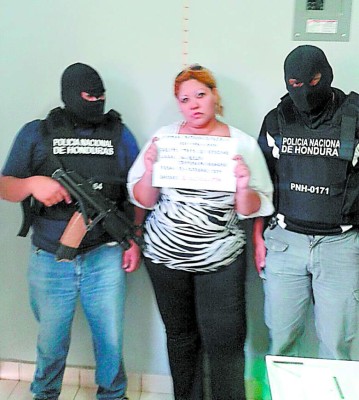 Caen proxeneta y agente que contrataba servicios en Honduras