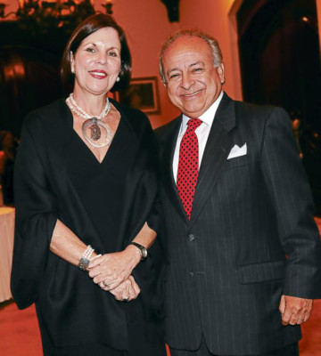 Música, danza y humor en noche de cabaret