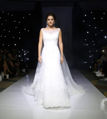 Una pasarela impregnada de elegancia y feminidad