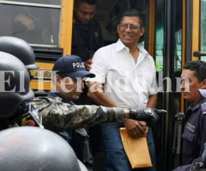 Jorge Alberto Barralaga al llegar a los juzgados de la capital el pasado viernes para comparecer en audiencia inicial. Foto: AFP.