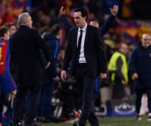 El técnico del PSG, Unai Emery, admitió este miércoles tras caer eliminados en octavos de final de la Liga de Campeones ante el Barcelona (6-1). Foto AFP
