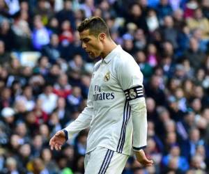 El astro luso lo celebró con un gol de cabeza a centro del brasileño Marcelo, que superó al arquero mexicano 'Memo' Ochoa. Ronaldo suma 11 goles en Liga, uno menos que el barcelonista Leo Messi.